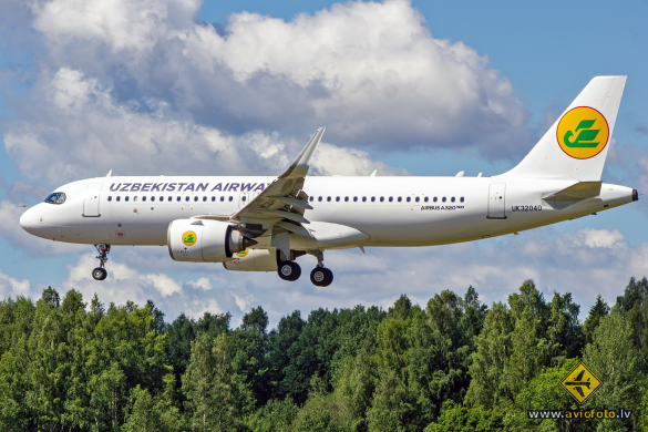 Airbus A320-251N