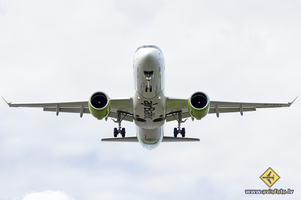 Airbus A220-300
