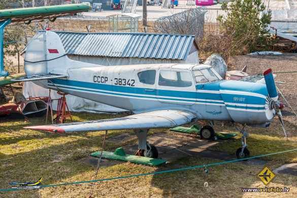 Yakovlev Yak-18T