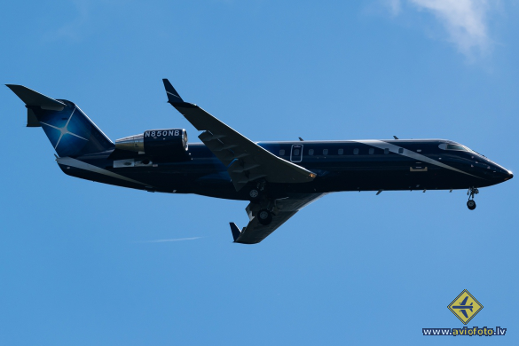 Bombardier CRJ-200ER (CL-600-2B19)