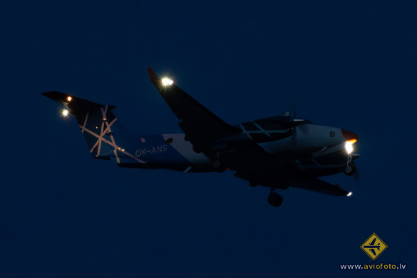 Beech Super King Air 350 (B300)