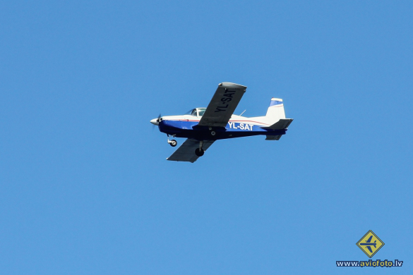 Grumman American AA-5 Traveler