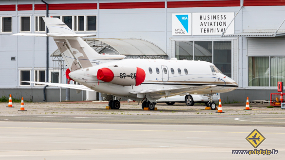 Hawker Beechcraft 750