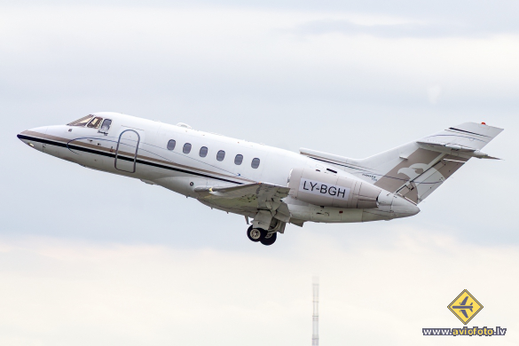 Hawker Beechcraft 750