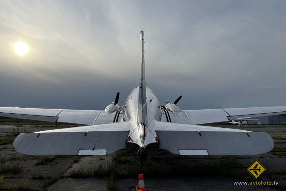 Douglas C-53C Skytrooper (DC-3A)