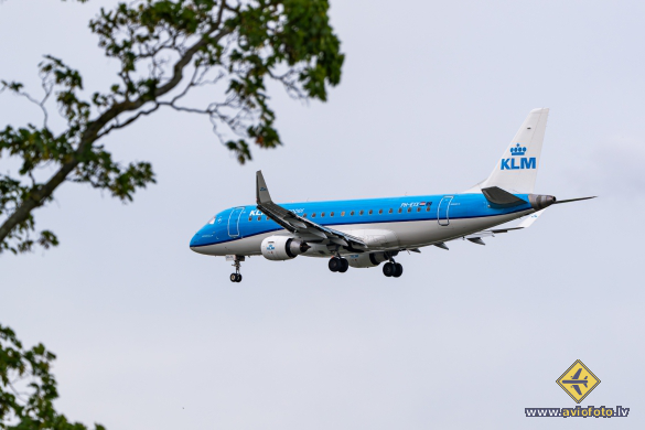 Embraer 175STD (ERJ-170-200STD)