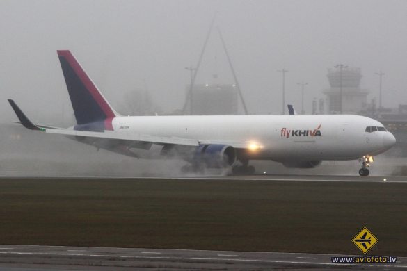 Boeing 767-304/ER(BCF)