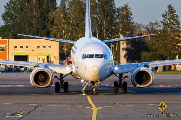 Boeing 737-808(BCF)