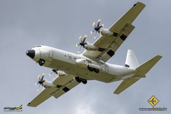 Lockheed Martin LM-100J Hercules (L-382)