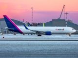 Boeing 767-304/ER(BCF)