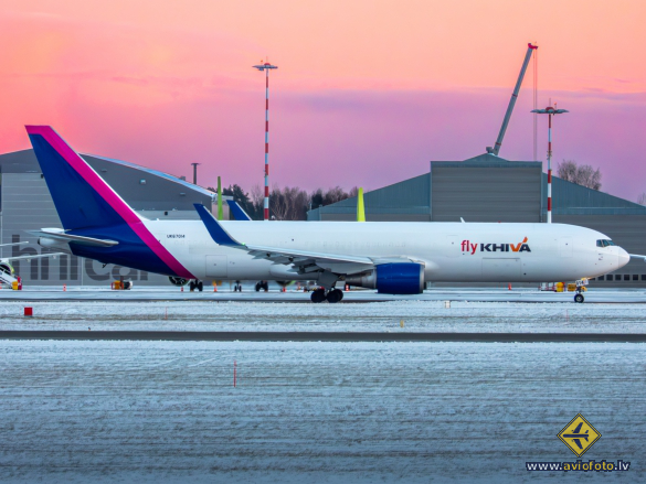 Boeing 767-304/ER(BCF)