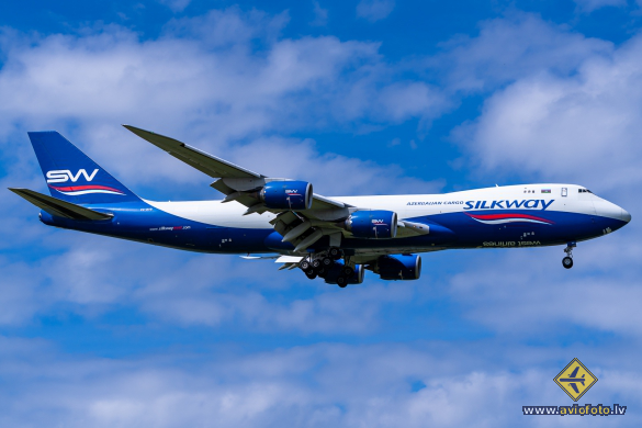Boeing 747-83QF/SCD