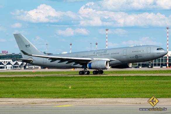 Airbus CC-330 (A330-243)