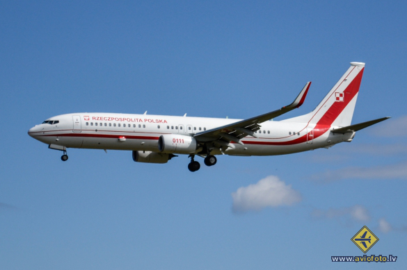 Boeing 737-8TV BBJ2