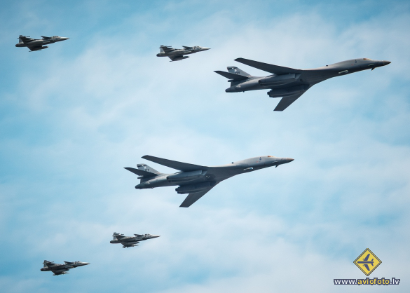 Rockwell B-1B Lancer