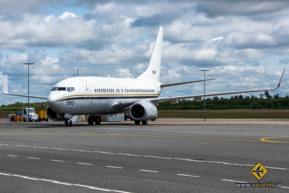 Boeing C-40A Clipper (737-7AFC)