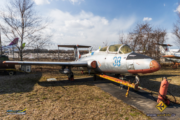 Aero L-29 Delfin
