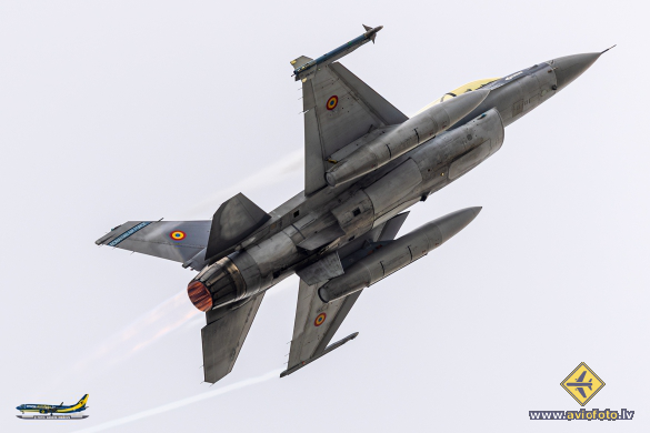 General Dynamics F-16BM Fighting Falcon