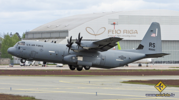 Lockheed Martin C-130J-30 Hercules (L-382)