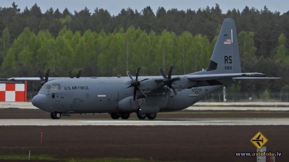 Lockheed Martin C-130J-30 Hercules (L-382)