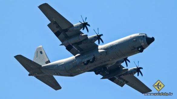 Lockheed Martin C-130J-30 Hercules (L-382)