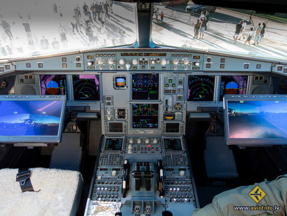 Airbus A330-243MRTT