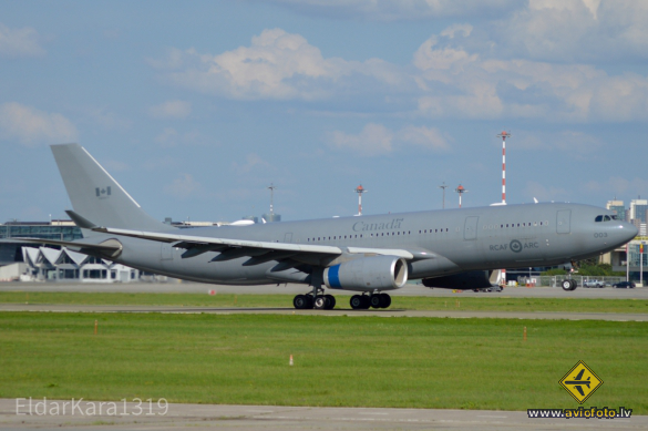 Airbus CC-330 (A330-243)