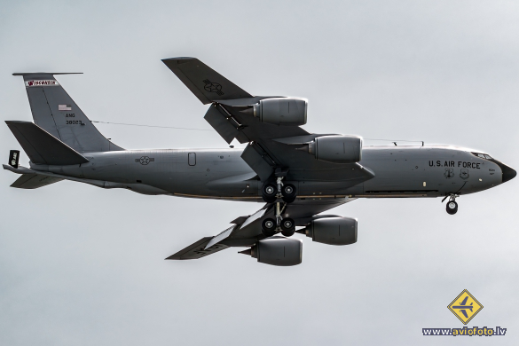Boeing KC-135R Stratotanker (717-148)