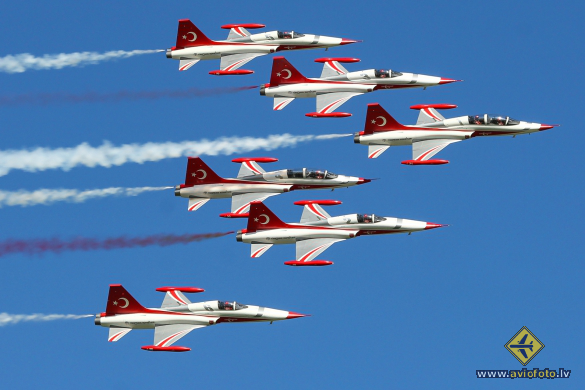 Northrop (Canadair) NF-5B (CL-226)