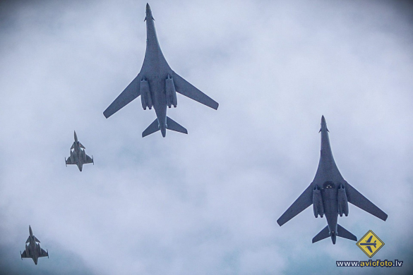 Rockwell B-1B Lancer
