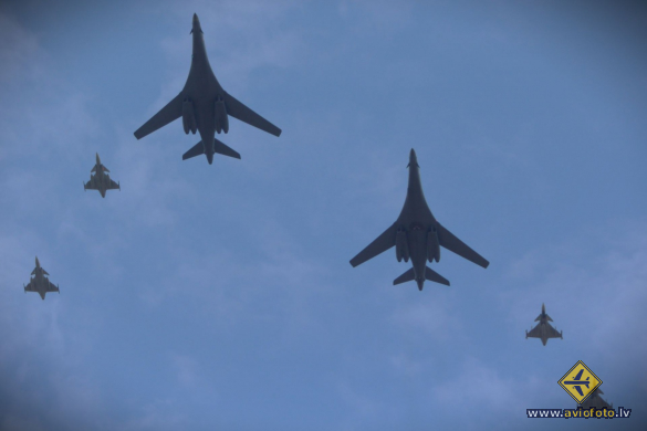 Rockwell B-1B Lancer