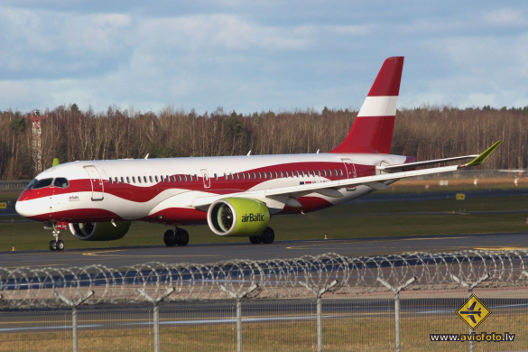 Airbus A220-300