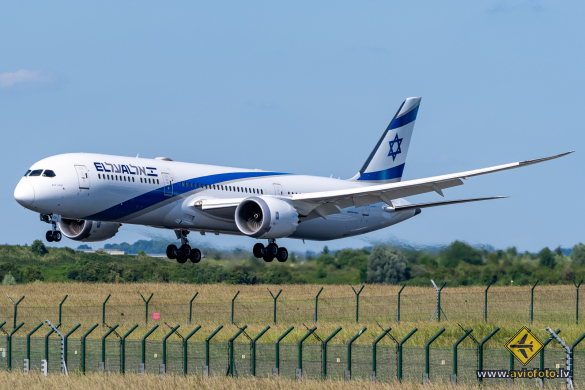 Boeing 787-9 Dreamliner