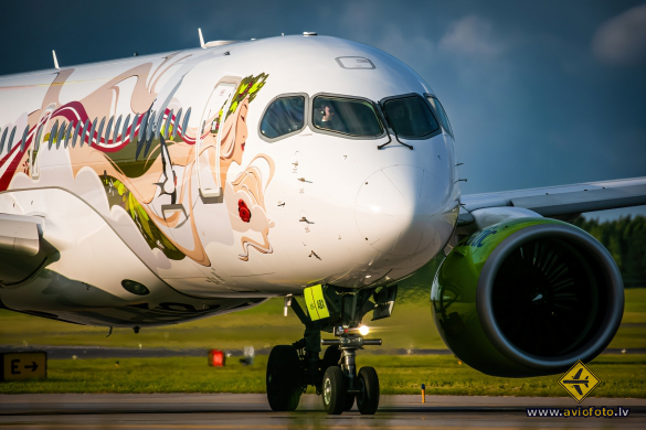 Airbus A220-300