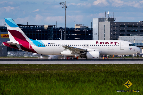 Airbus A320-214