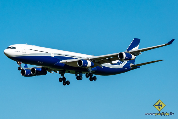 Airbus A340-313
