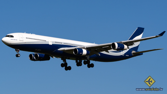 Airbus A340-313