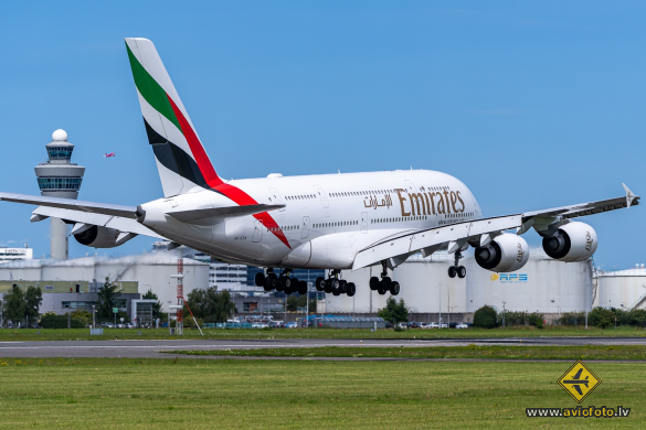 Airbus A380-861