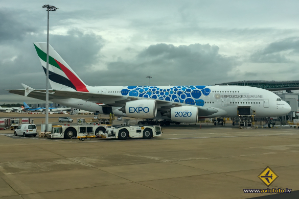 Airbus A380-861
