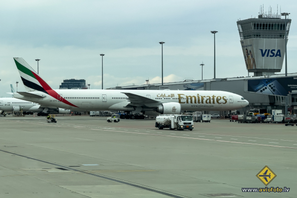 Boeing 777-31H/ER