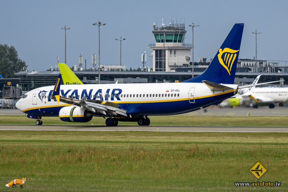 Boeing 737-8AS
