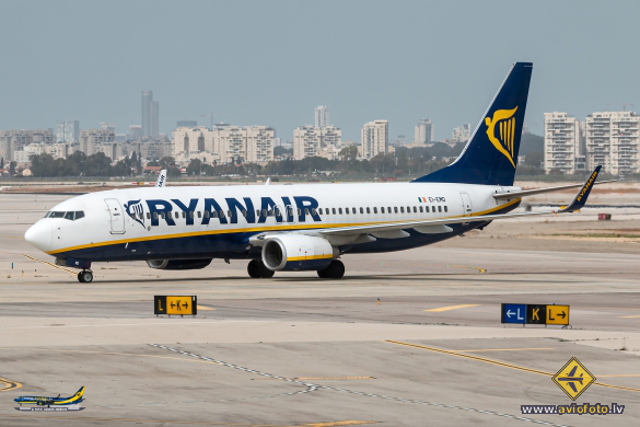 Boeing 737-8AS