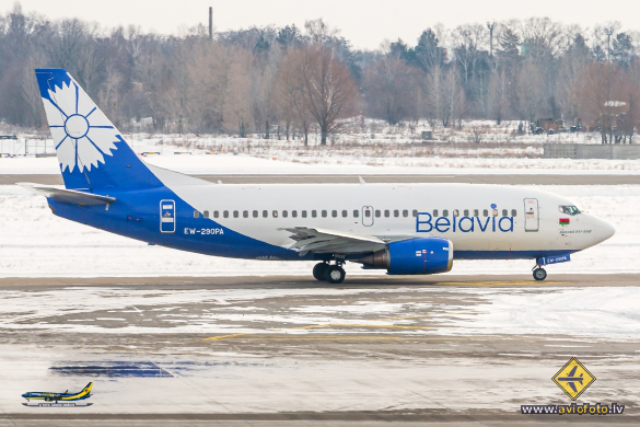 Boeing 737-5Q8