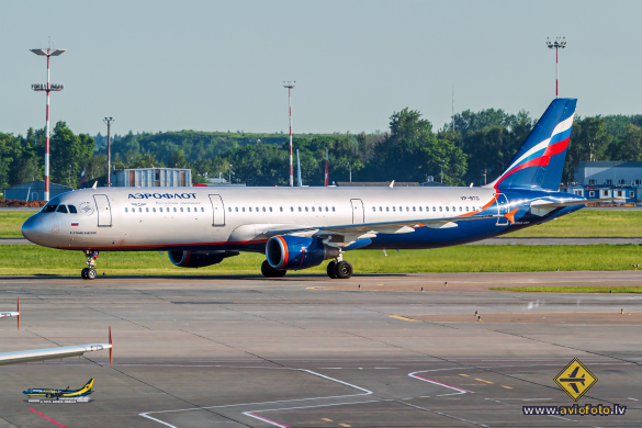 Airbus A321-211