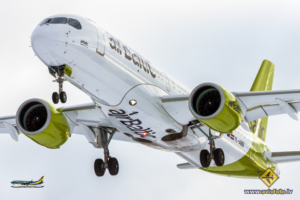 Airbus A220-300