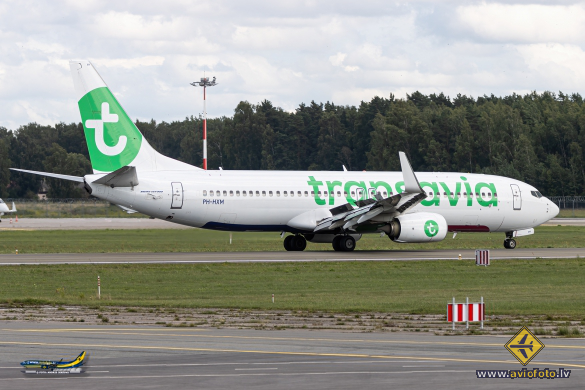 Boeing 737-8K2