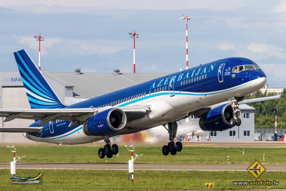 Boeing 757-22L