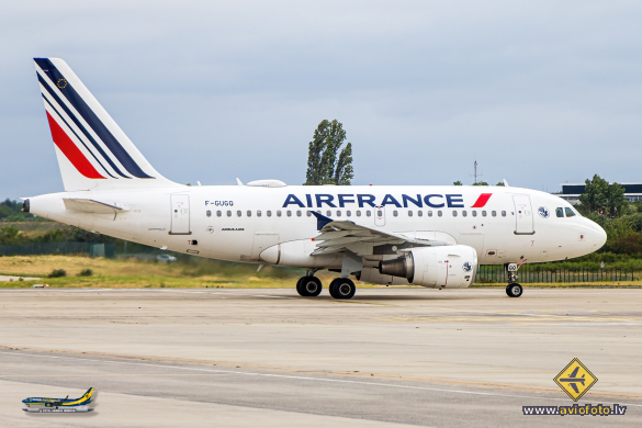 Airbus A318-111