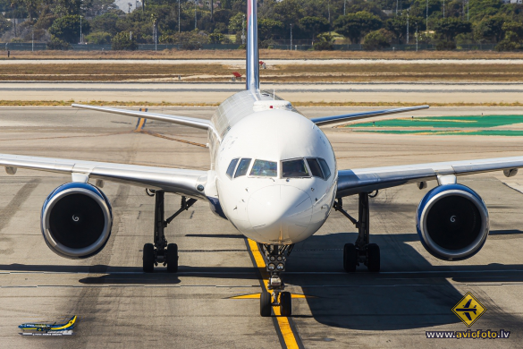 Boeing 757-351