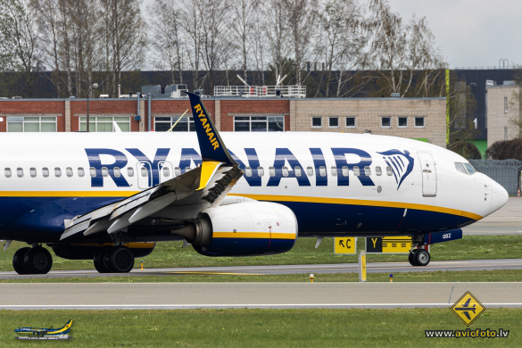Boeing 737-8AS